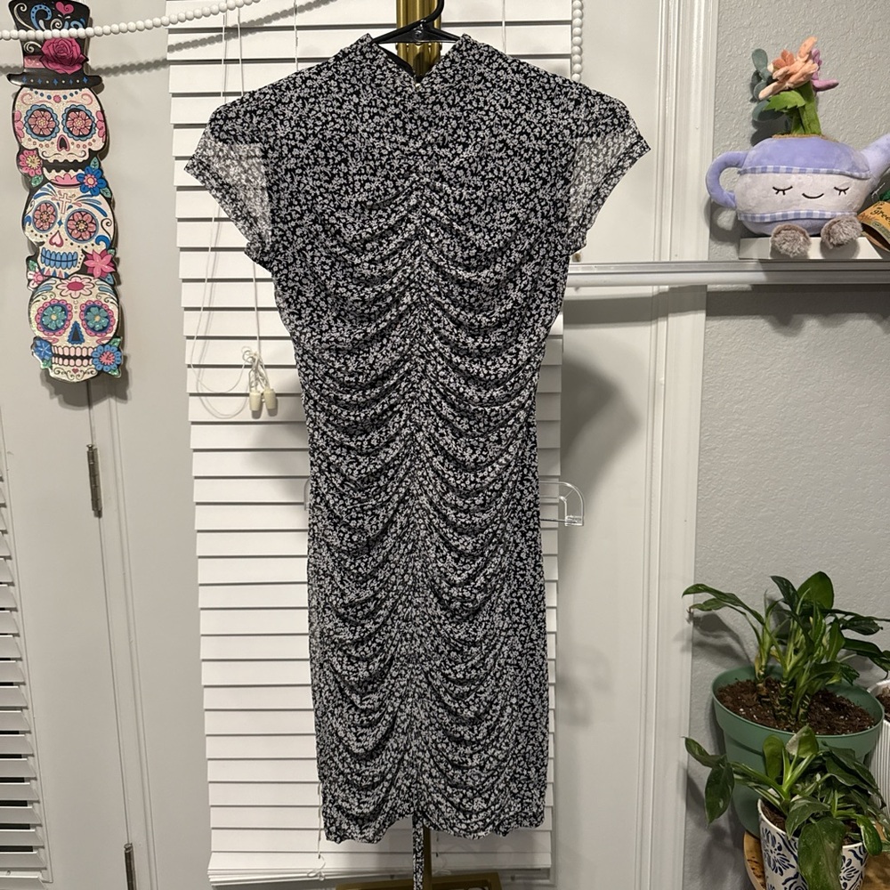 Forever 21 Black and White Floral Midi Dress